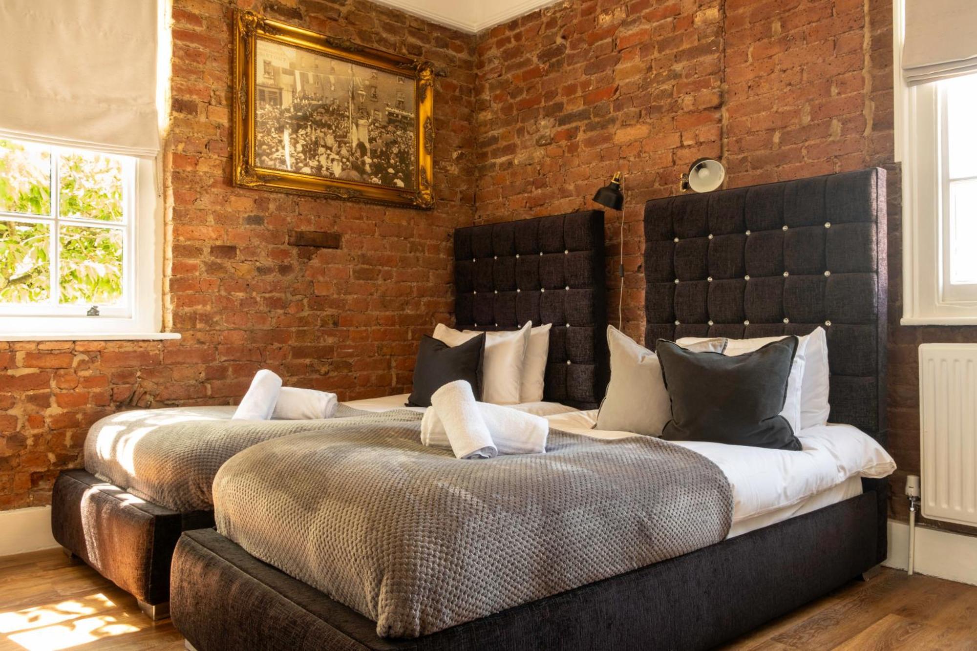 The Foresters Arms Hotel